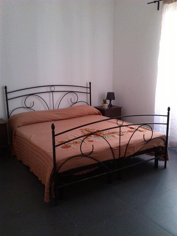 B&B Largo Barile Caltanissetta Cameră foto